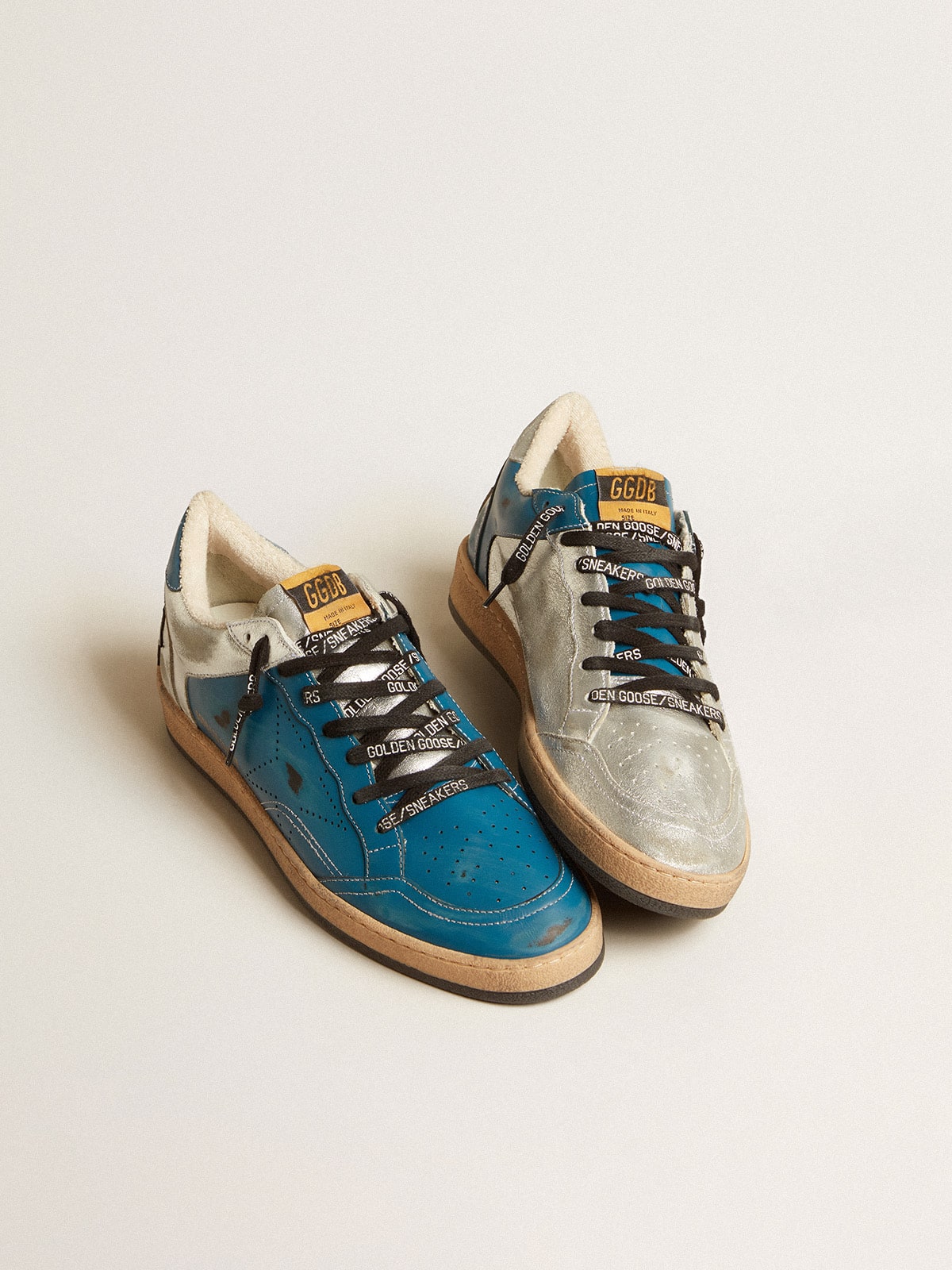 Ball Star LAB in glossy blue and silver leather with perforated star